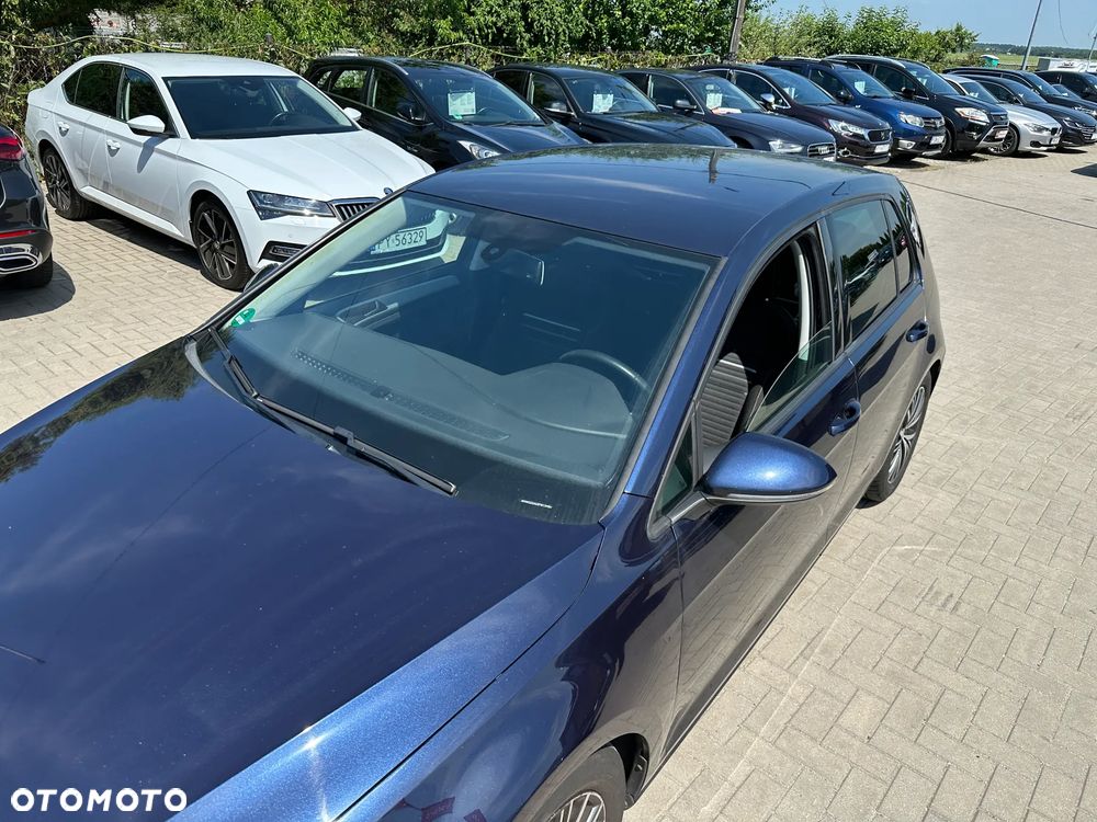 Volkswagen Golf - 31