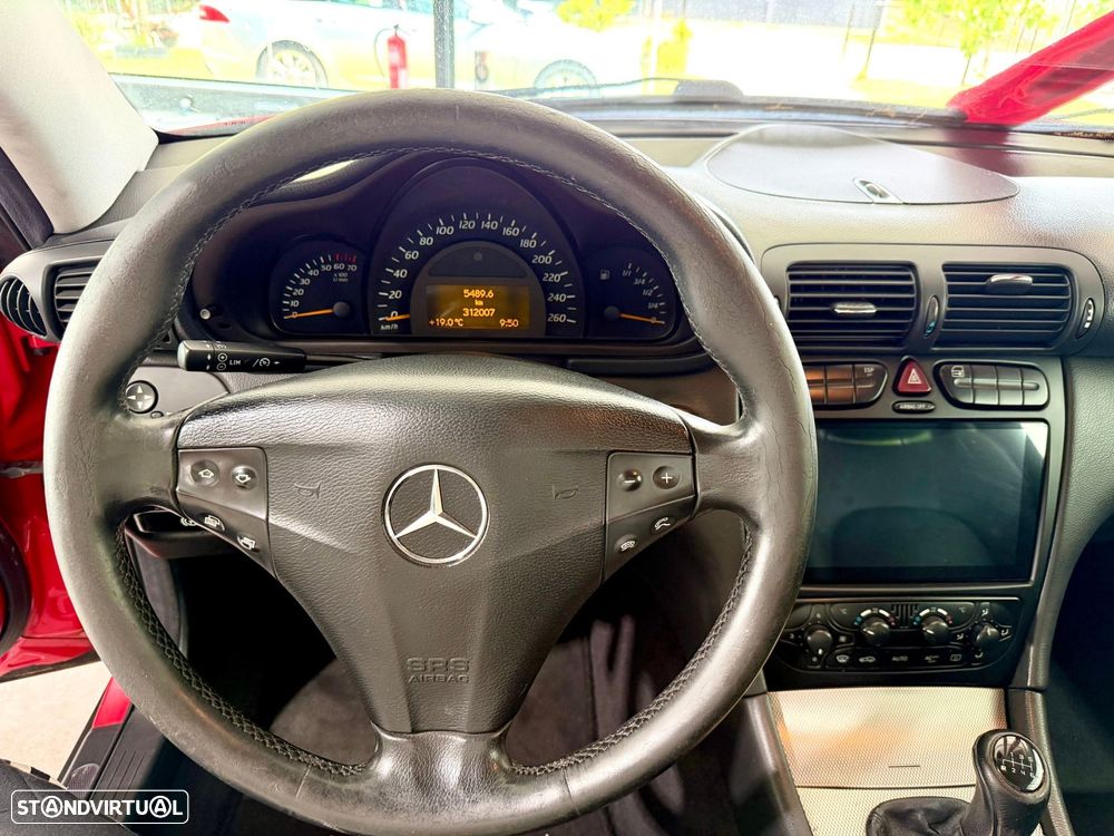 Mercedes-Benz C 200 Sport Coupé Kompressor Evolution - 20