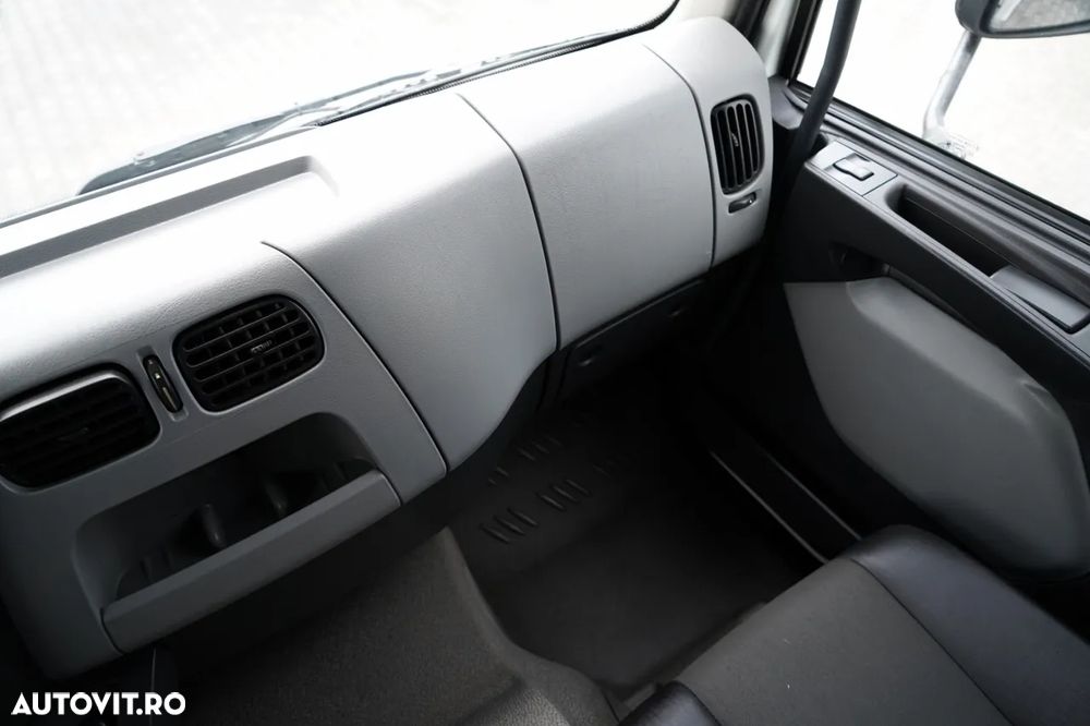 Renault D 210 / 4x2 / CONTAINER / 8,6 M / PODEA RESISTENTĂ / ELEVATOR DHOLLANDIA - 34