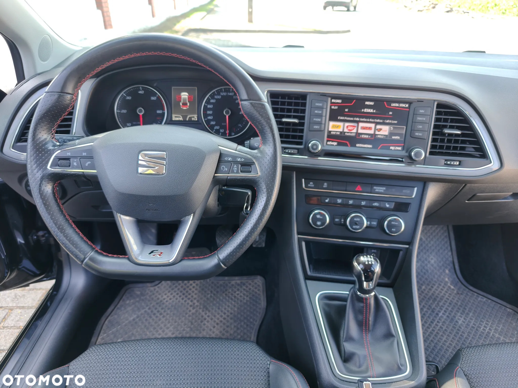 Seat Leon 2.0 TDI FR Black S&S - 9