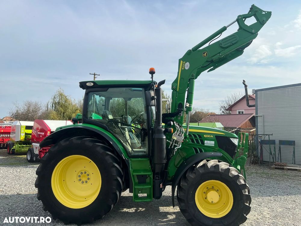 John Deere 6120R - 7