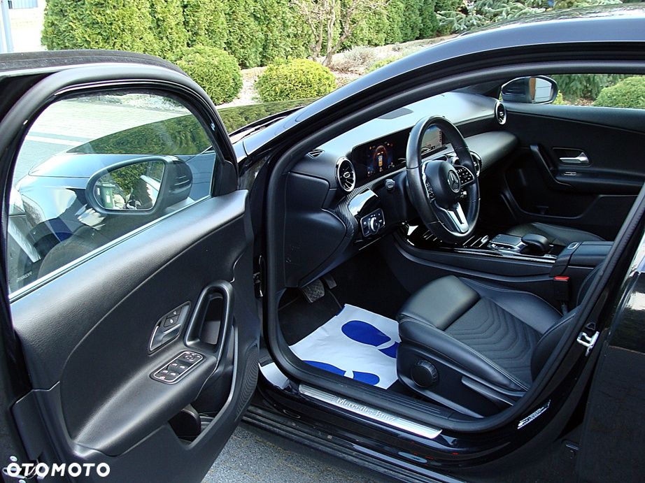 Mercedes-Benz Klasa A 180 d 8G-DCT Progressive - 18