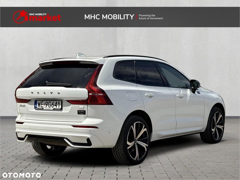 Volvo XC 60 T6 Plug-In Hybrid AWD Plus Dark - 6