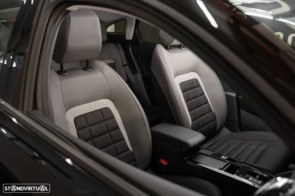 Citroën C4 1.2 Hybrid Plus e-DSC6 - 16