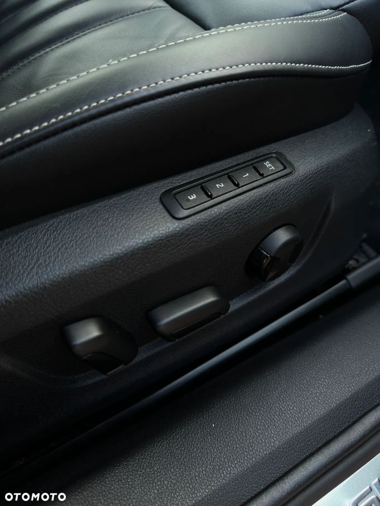 Skoda Superb 2.0 TDI SCR L&K DSG - 14