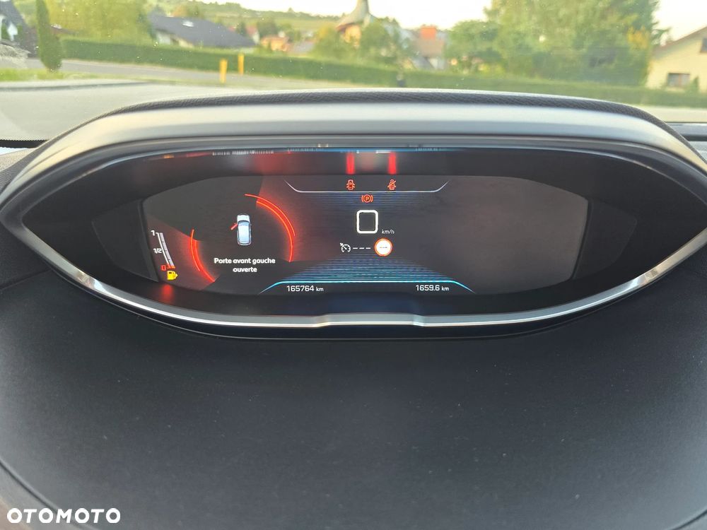 Peugeot 3008 1.6 BlueHDi Allure S&S - 15