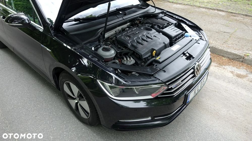Volkswagen Passat 2.0 TDI (BlueMotion Technology) Comfortline - 39