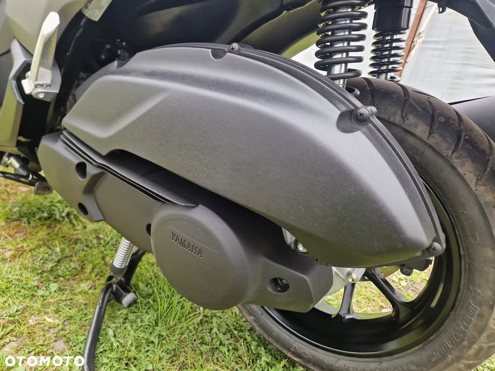 Yamaha NMAX - 28