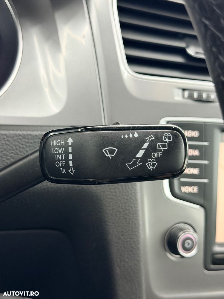 Volkswagen Golf 1.2 TSI BlueMotion Technology Trendline - 32