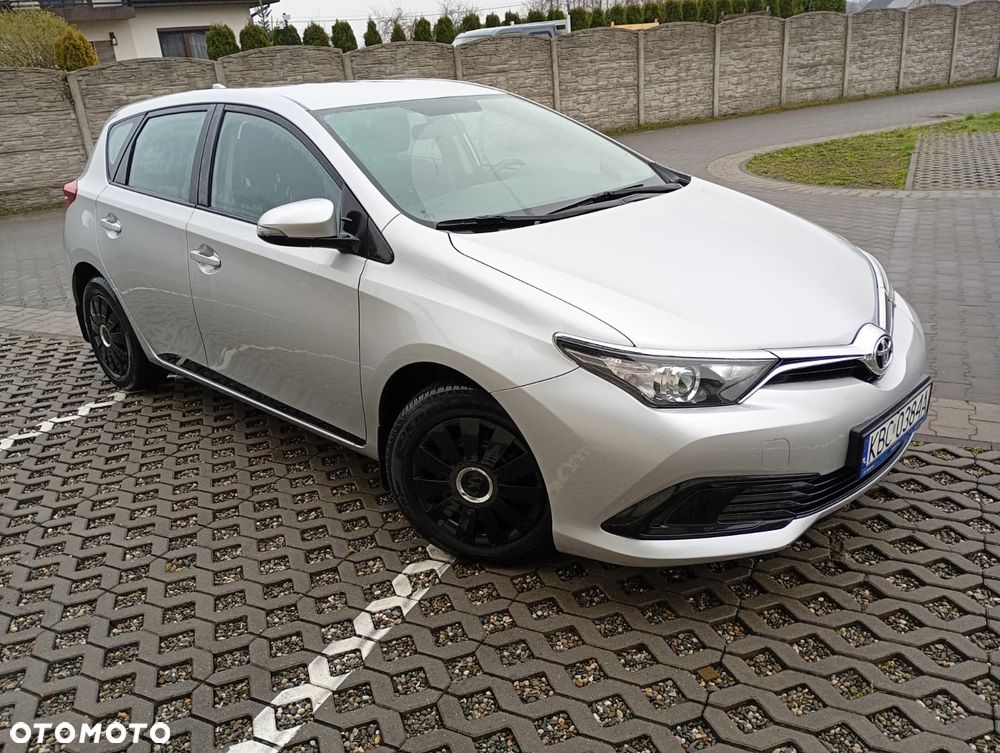 Toyota Auris 1.33 VVT-i Active - 2