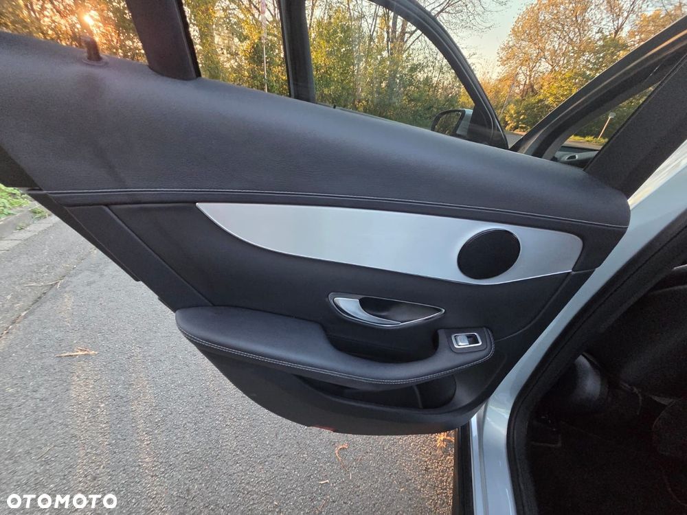 Mercedes-Benz GLC 220 d 4-Matic - 6