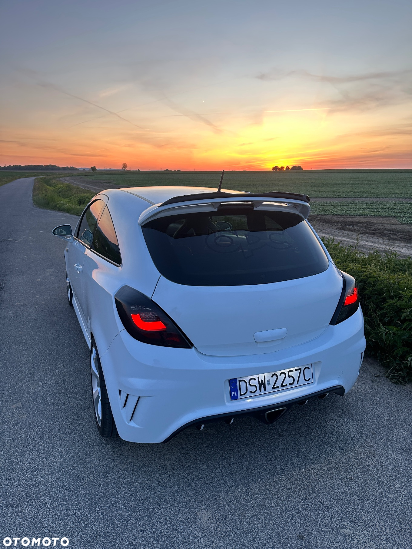 Opel Corsa 1.6 Turbo OPC - 2