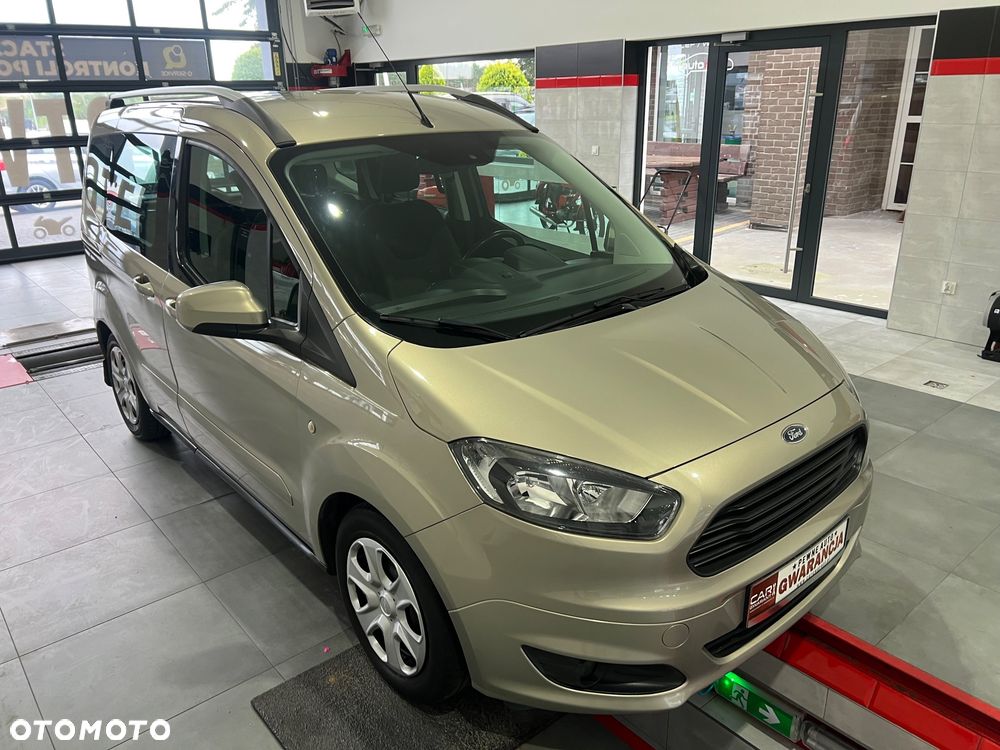Ford Tourneo Courier 1.0 EcoBoost Sport - 10