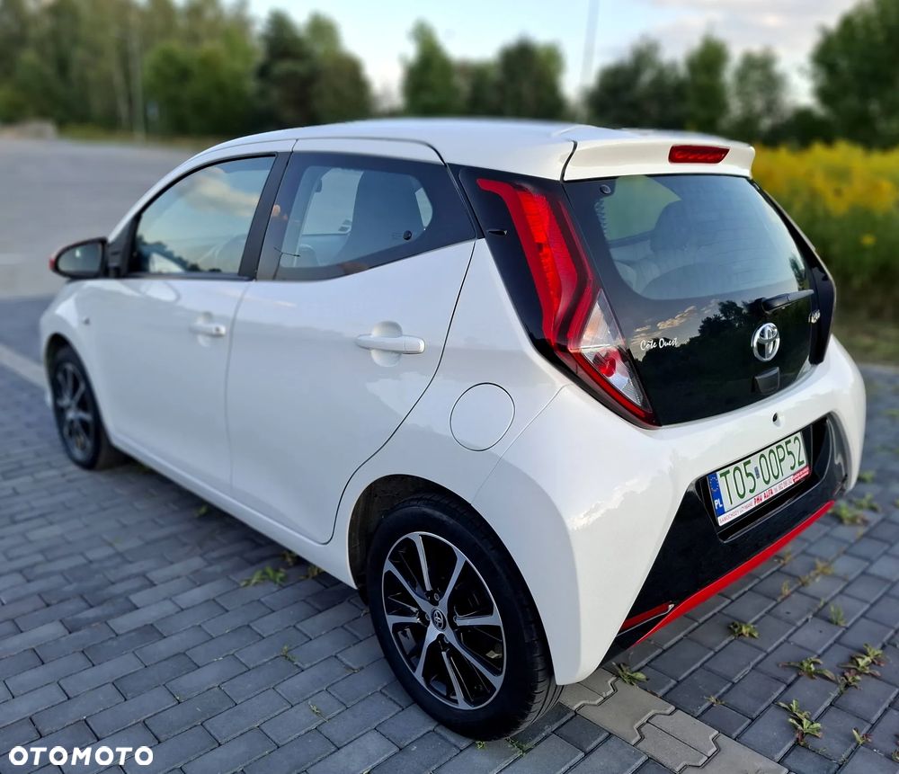 Toyota Aygo x-play connect - 7