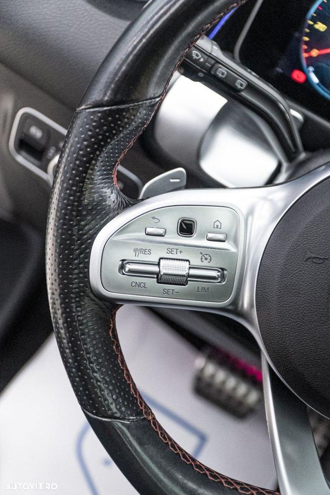 Mercedes-Benz GLB 200 Aut. - 30