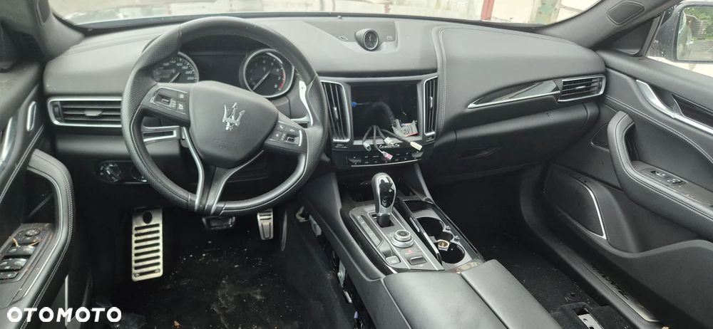 Maserati Levante - 16