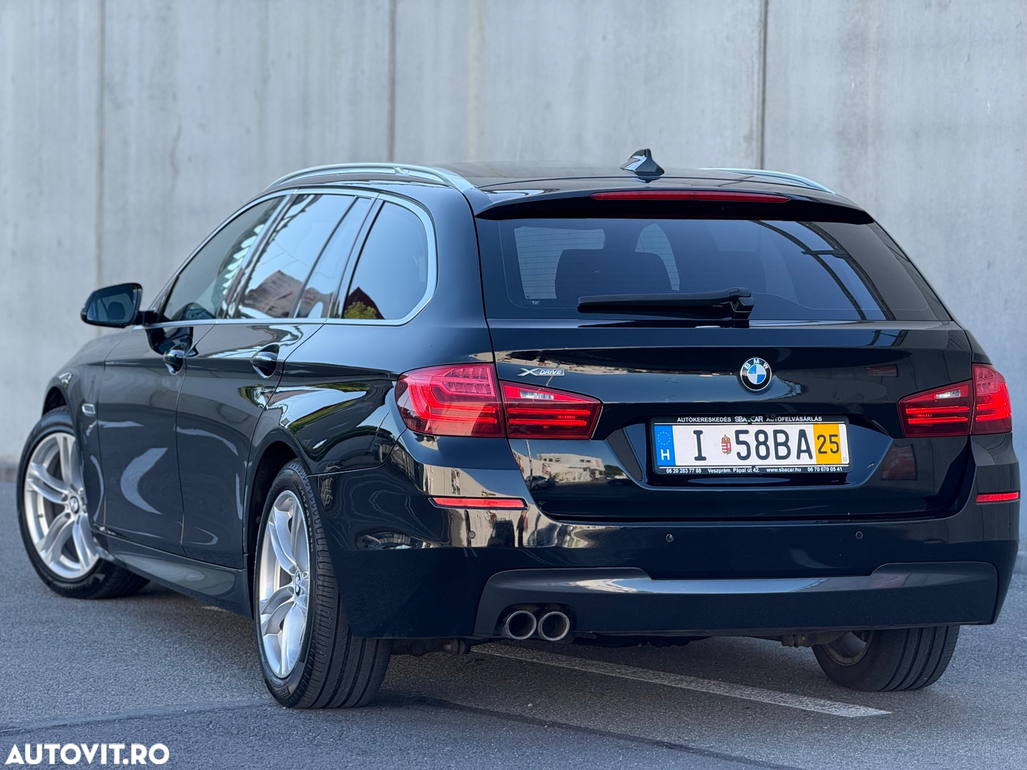 BMW Seria 5 520d xDrive Touring Aut. M Sport Edition - 7