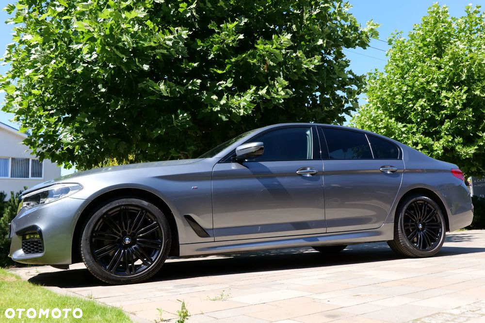 BMW Seria 5 520d xDrive M Sport sport - 9