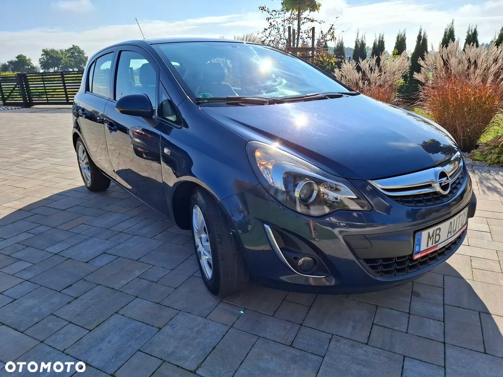 Opel Corsa 1.4 T Cosmo S&S - 28