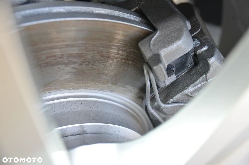 Audi A4 Avant 35 TDI S tronic advanced - 25