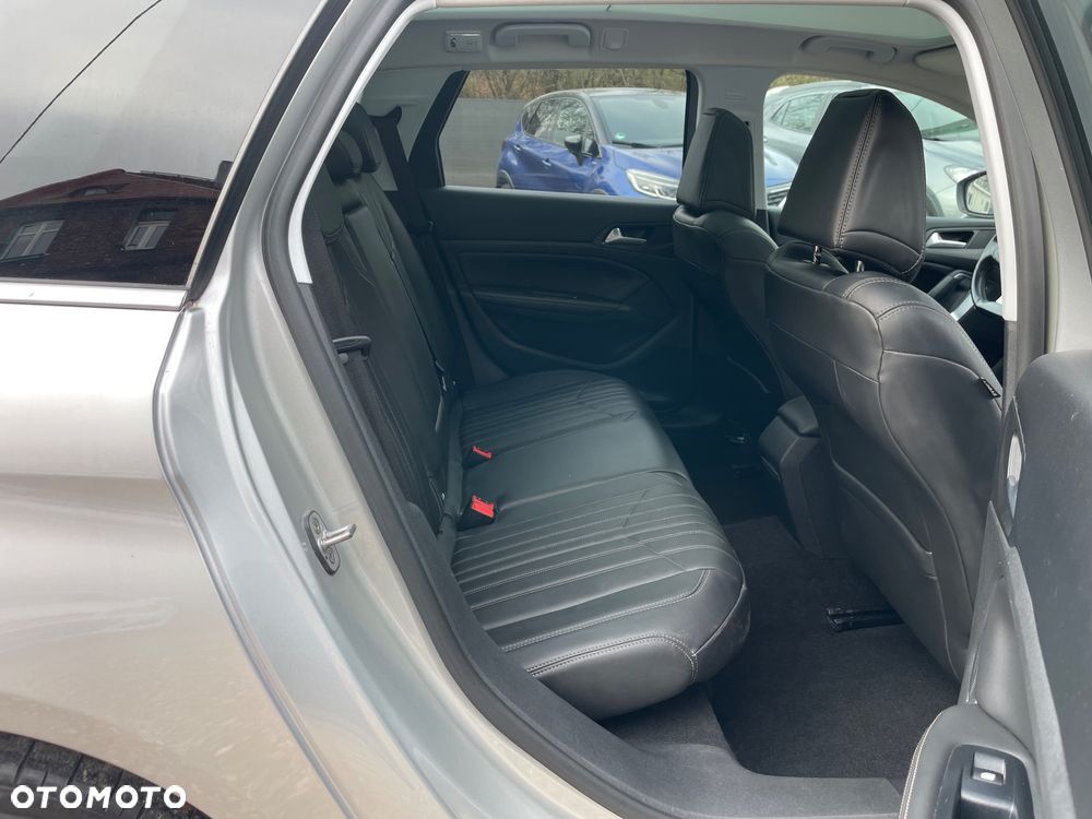 Peugeot 308 BlueHDi FAP 120 EAT6 Stop & Start Allure - 21