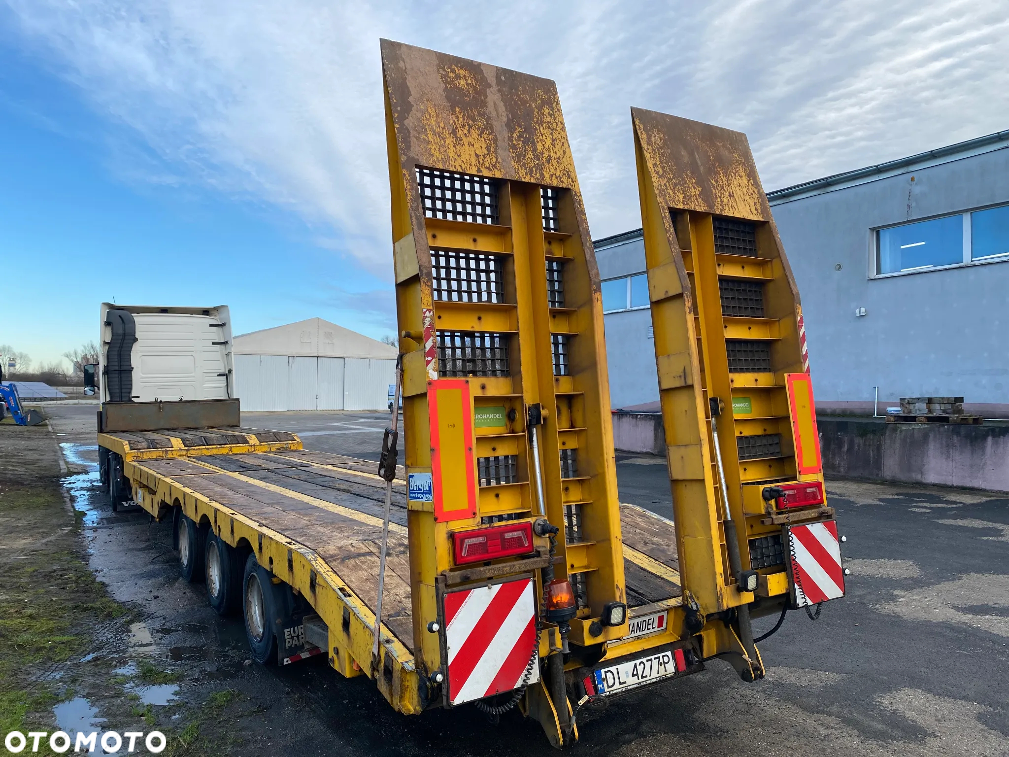Volvo FH4XT z naczepą Berger N-34 - 13