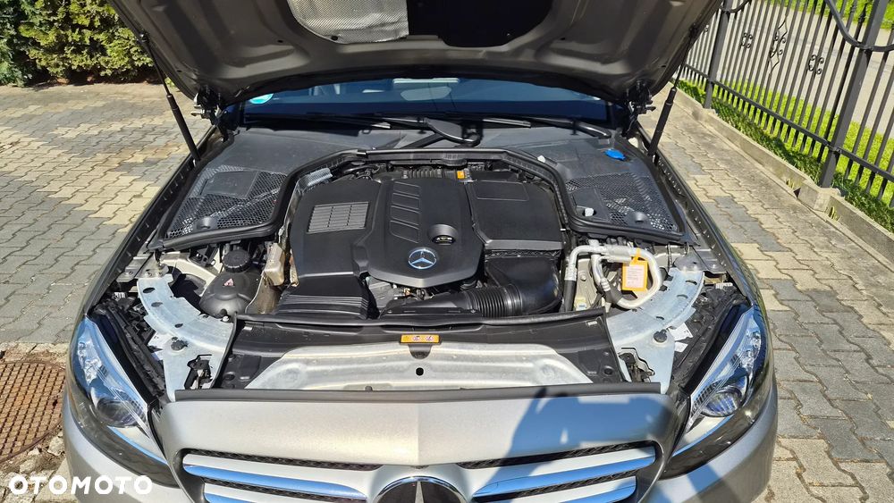 Mercedes-Benz Klasa C 300 d 9G-TRONIC Avantgarde - 40