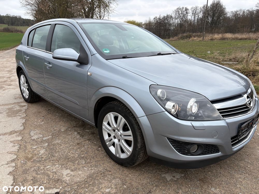 Opel Astra 1.6 Innovation 110 Jahre - 7