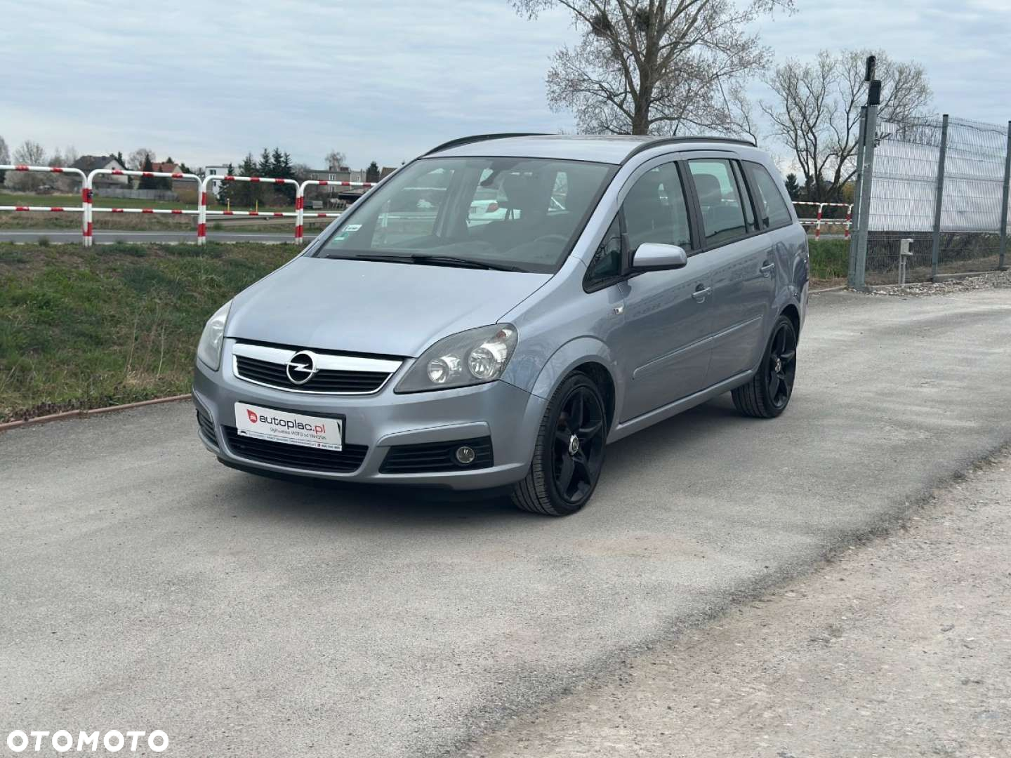 Opel Zafira 1.8 Essentia - 3