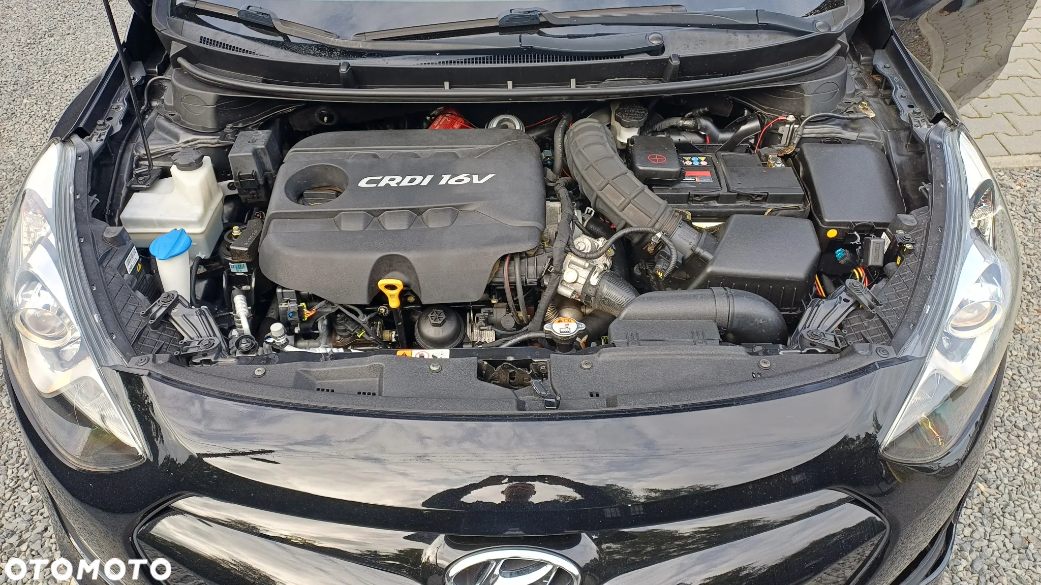 Hyundai i30 1.6 CRDI Automatik Style - 11