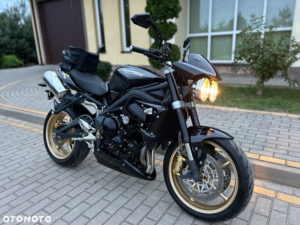 Triumph Street Triple - 4