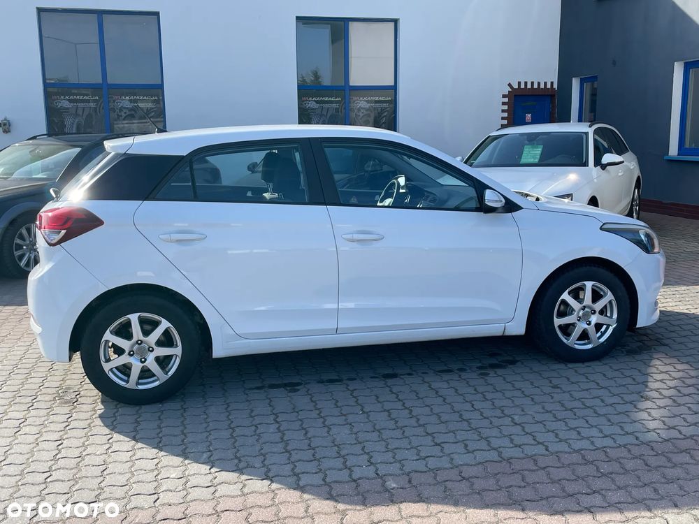 Hyundai i20 1.1 CRDi Passion - 9