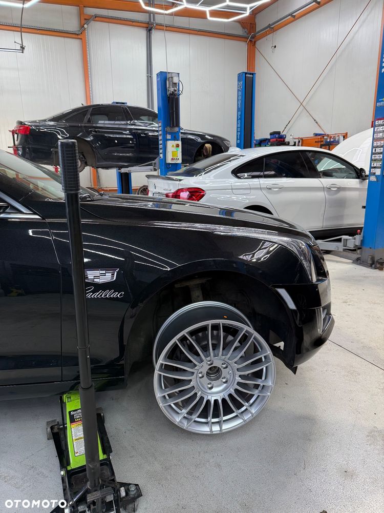 Cadillac ATS 2.0 Turbo AWD Automatik Premium - 4