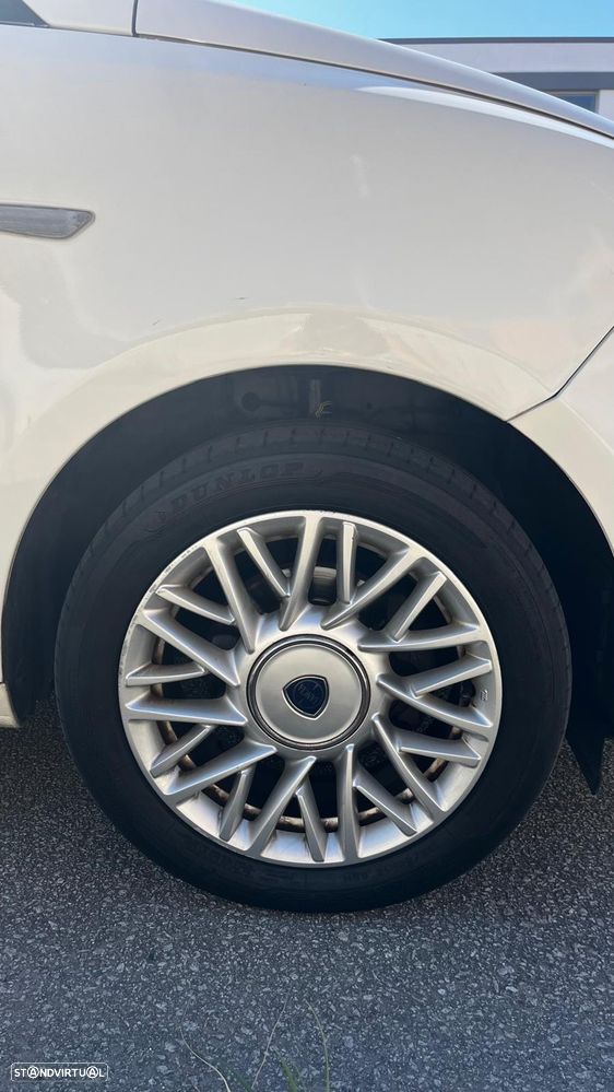 Lancia Ypsilon 1.2 S&S Silver - 7