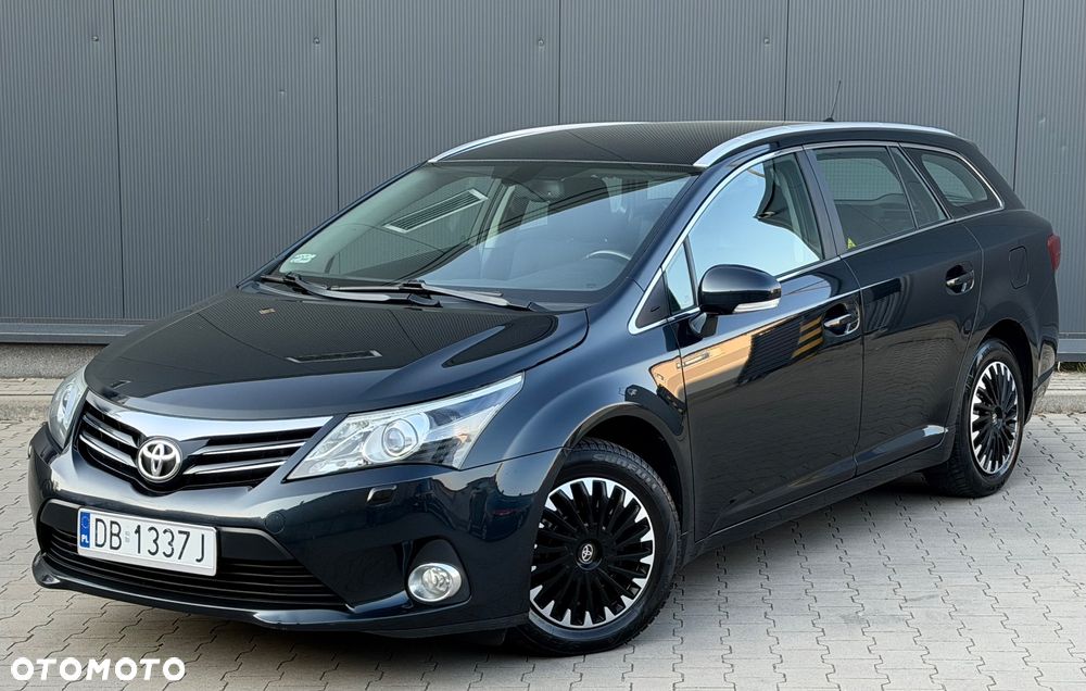 Toyota Avensis 2.0 D-4D Edition (2014) - 39