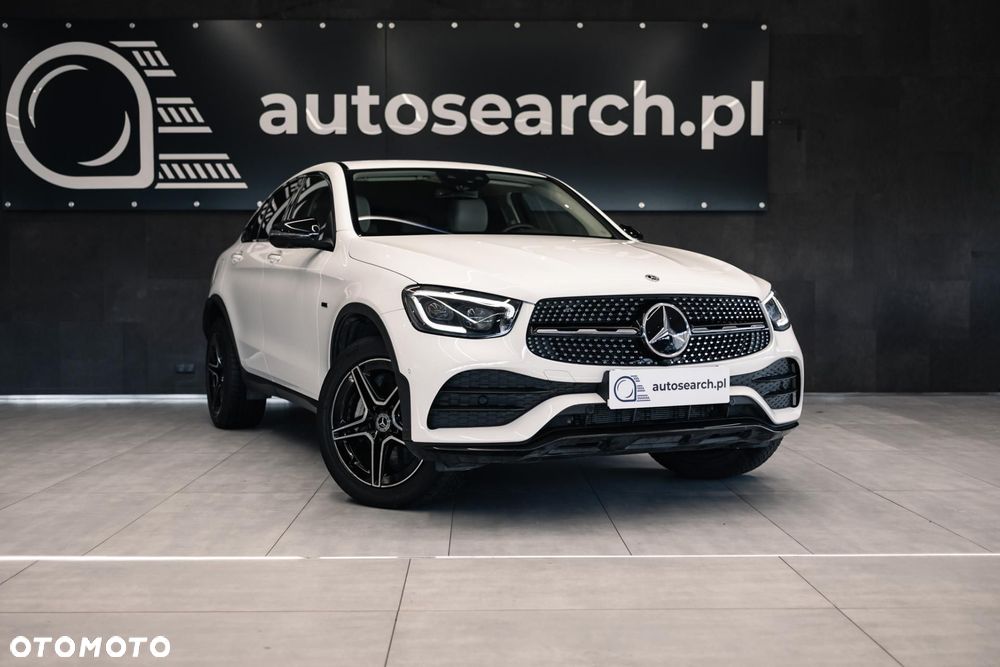 Mercedes-Benz GLC 300 e 4-Matic - 4