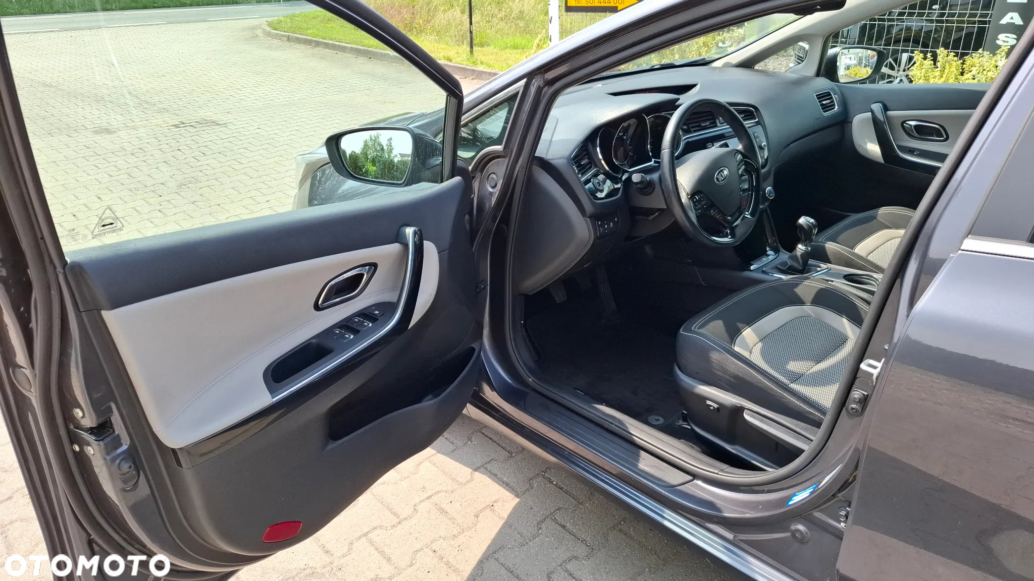 Kia Ceed - 9
