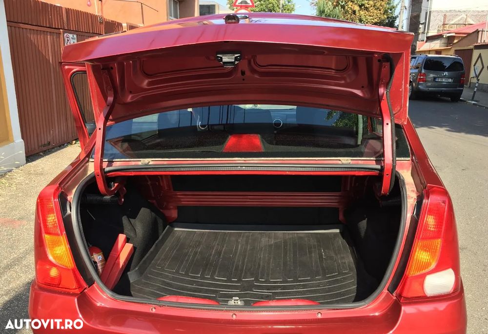 Dacia Logan - 8