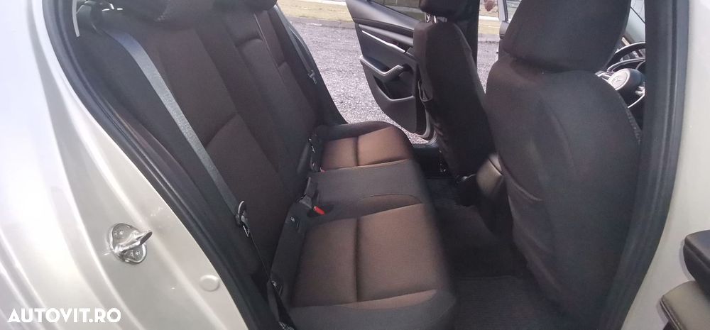 Mazda 3 e-Skyactiv X186 AT MHEV GT+ - 29