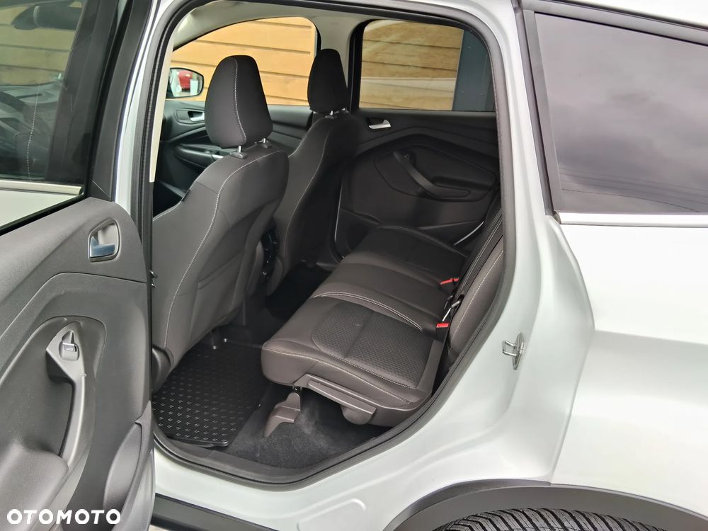 Ford Kuga 1.5 EcoBoost TITANIUM - 25