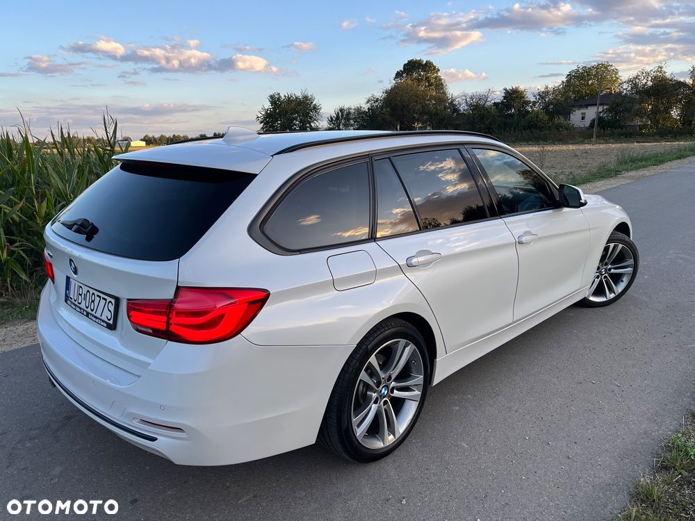 BMW Seria 3 320d Sport Line - 16