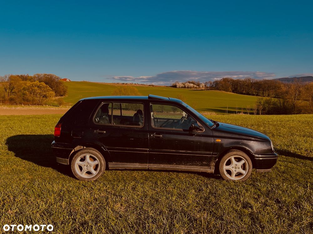 Volkswagen Golf - 13