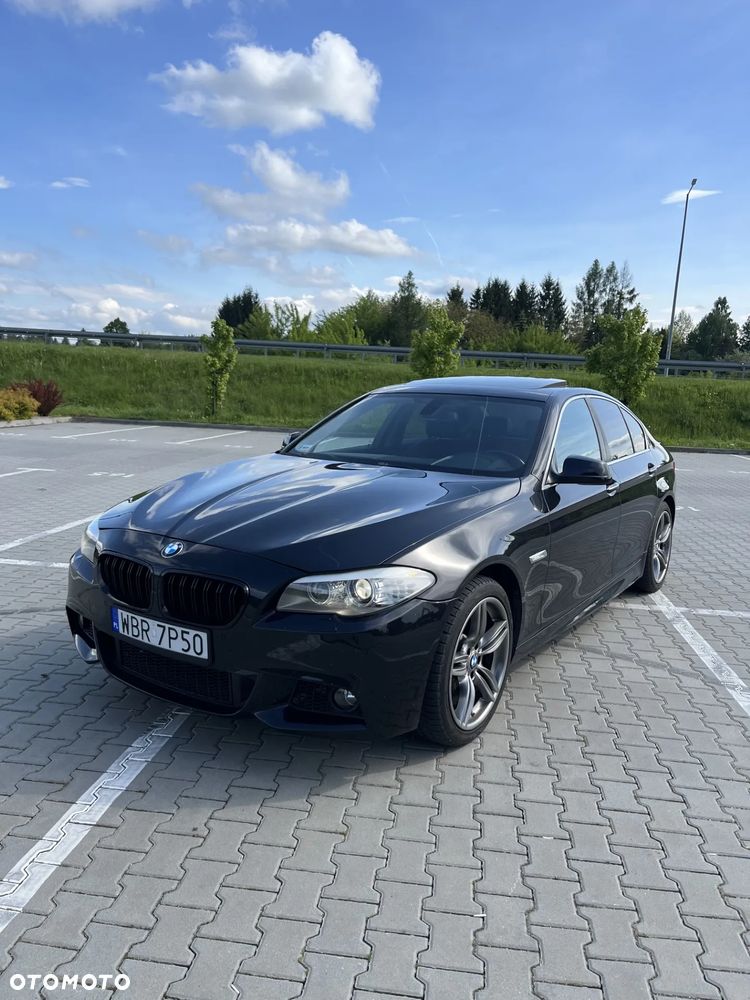 BMW Seria 5 528i - 2