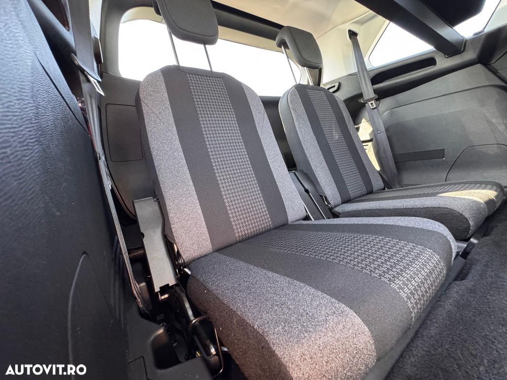 Peugeot 5008 1.2 Puretech Allure Aut. - 16