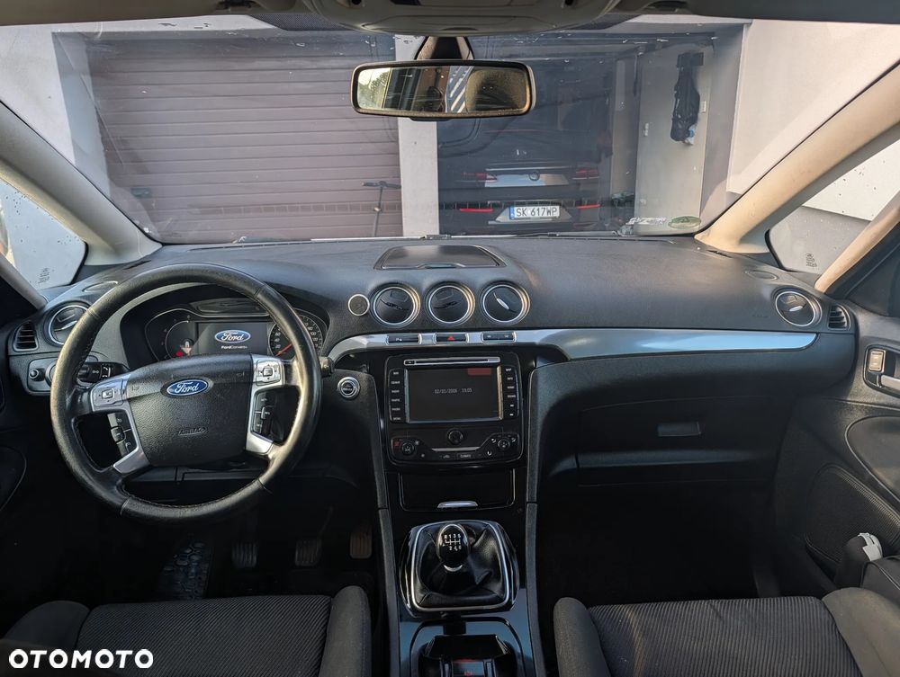 Ford S-Max - 8