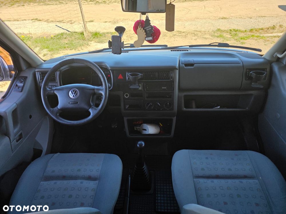 Volkswagen Transporter - 8