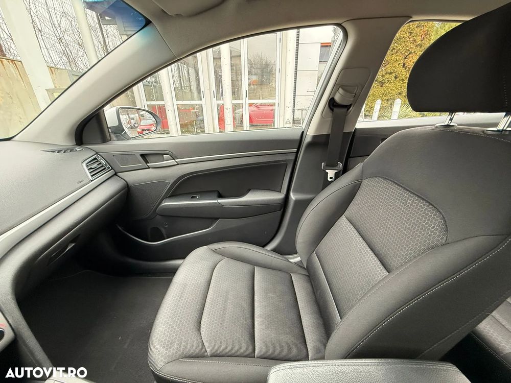 Hyundai Elantra 1.6 MPi Highway - 8