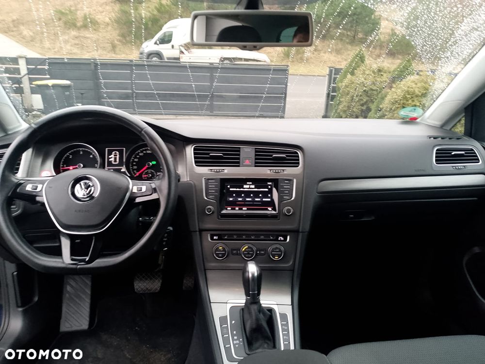 Volkswagen Golf - 13