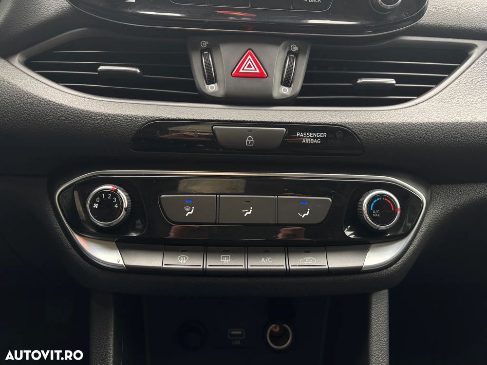 Hyundai i30 1.5 110CP 5DR M/T Comfort - 17