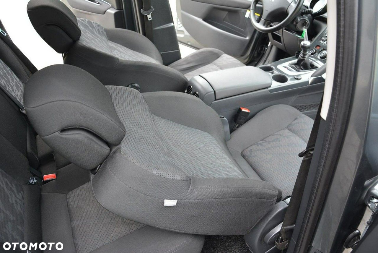 Peugeot 3008 2.0 HDi Allure - 17